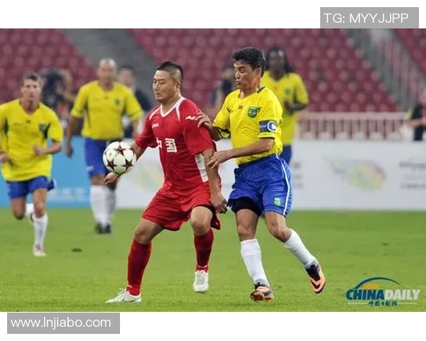 足球历史二十大传奇巨星盘点辉煌成就与经典瞬间